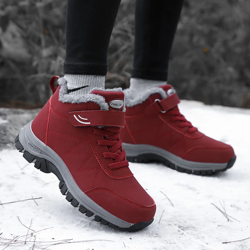 Nobile – Ergonomische klittenbandschoenen met ruime teen- en hielzone