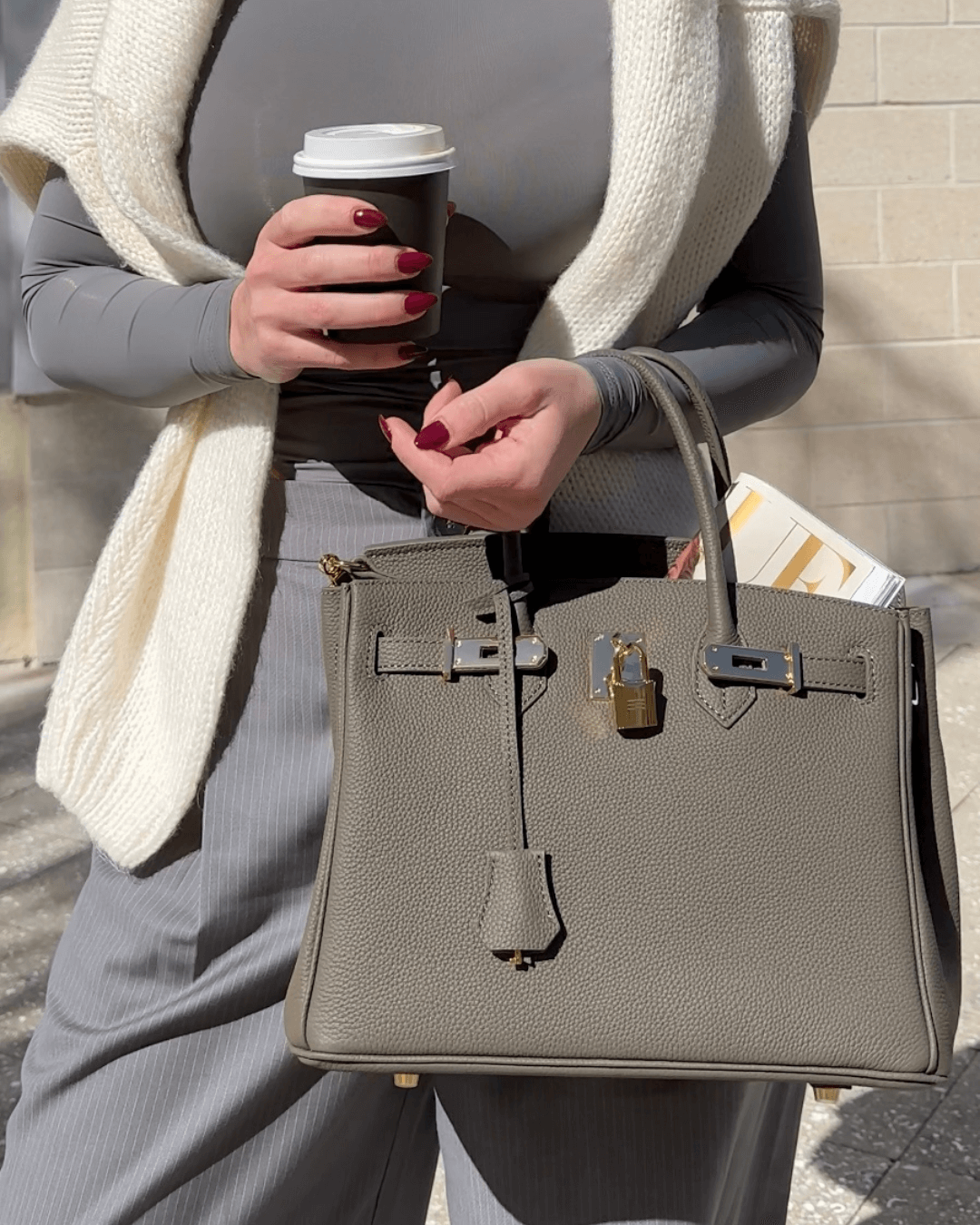 Évoque Vegan Suède Tote Tas met Ruime Indeling en Minimalistisch Design