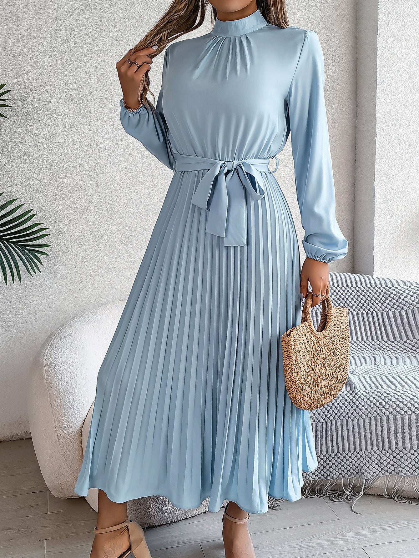 Monde Elegante damesjurk met opstaande kraag, lange mouwen en geplooide midi-rok – Zwart – Maat S t/m XL