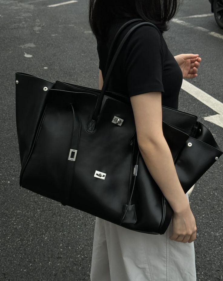 Élanor Luxe Handtas van Vegan Leer – Midi of Maxi Formaat met Gouden of Zilveren Details