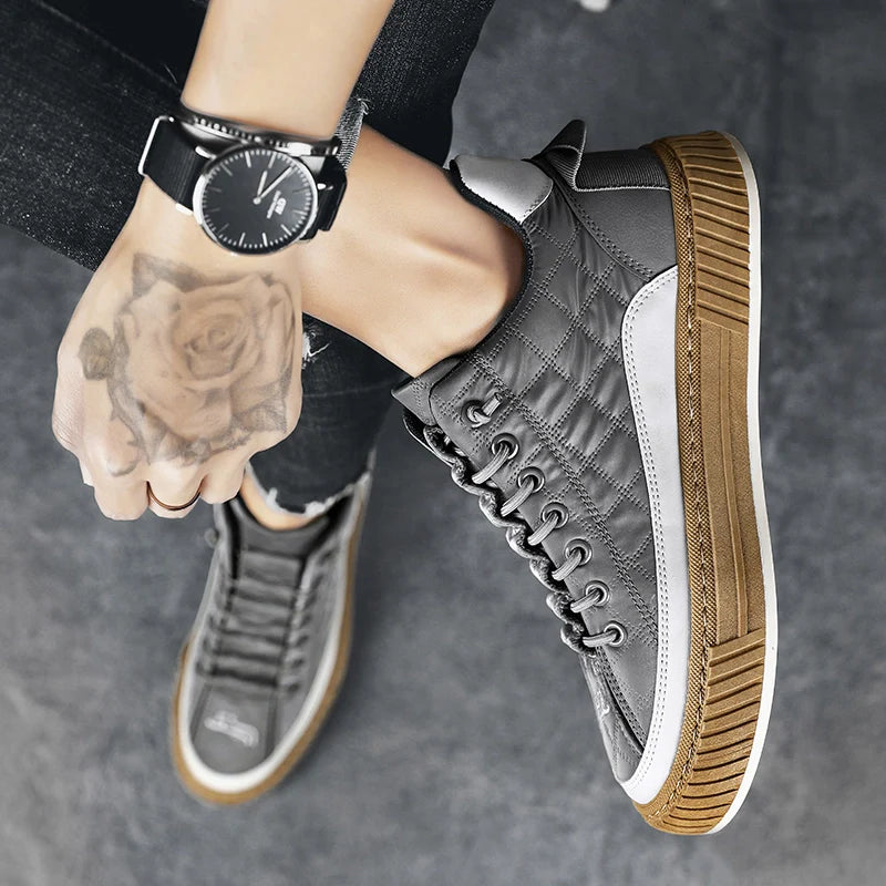 Veloria Adon D90 Lage Sneakers met Antislipzool en Verfijnd Ontwerp