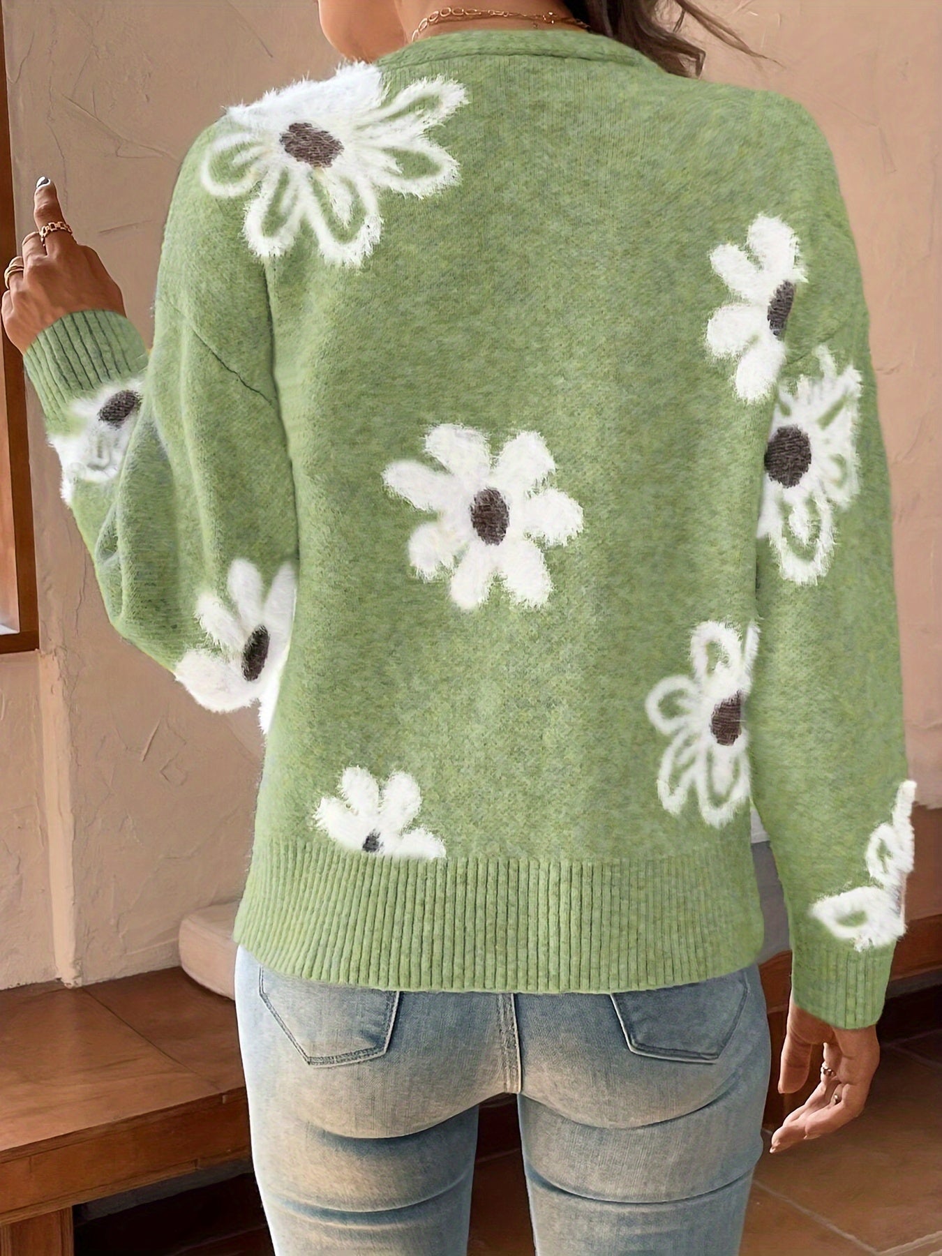 Veloria | Cardigan Trui met Bloemenpatroon en Knopen