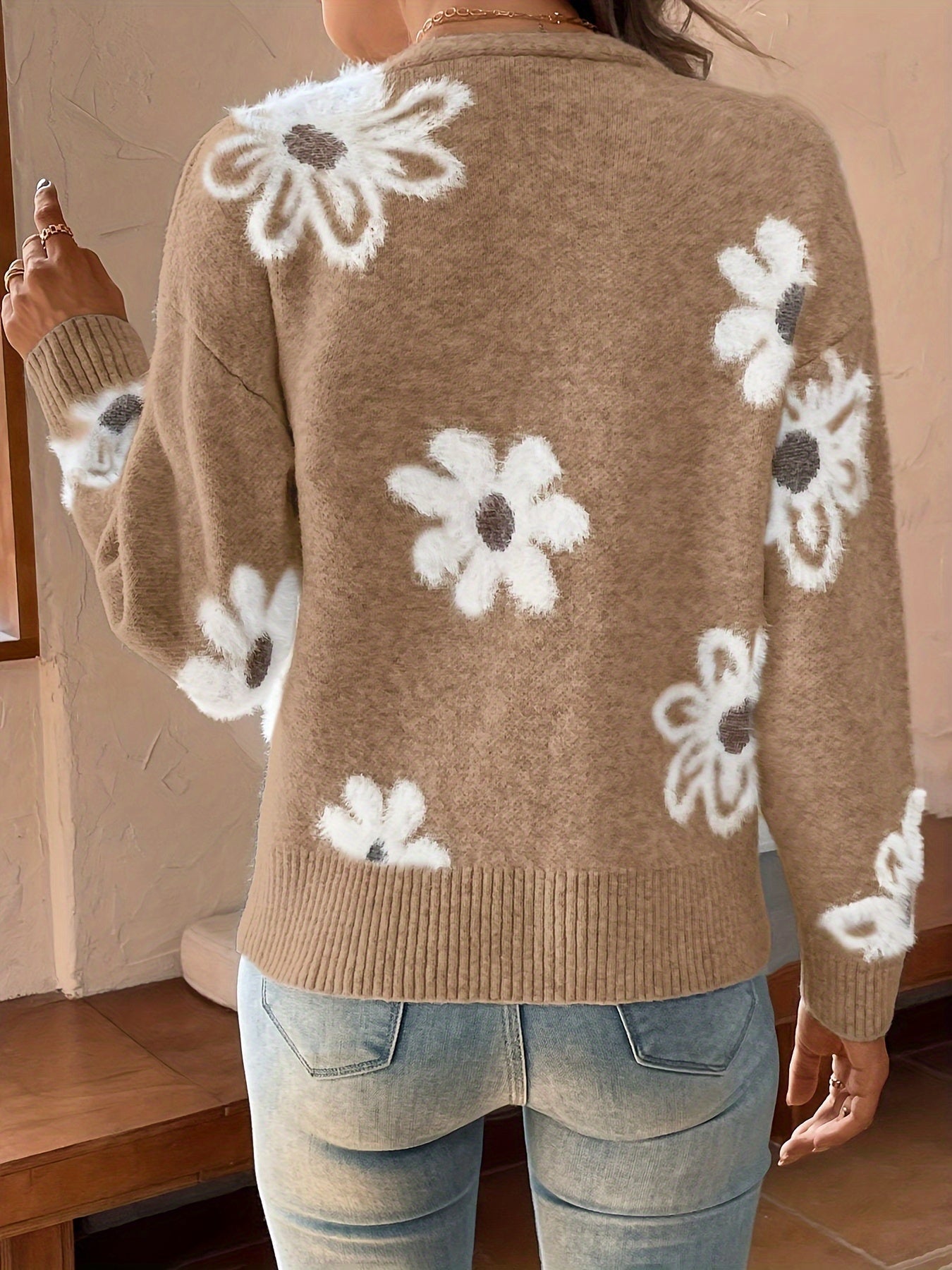 Veloria | Cardigan Trui met Bloemenpatroon en Knopen