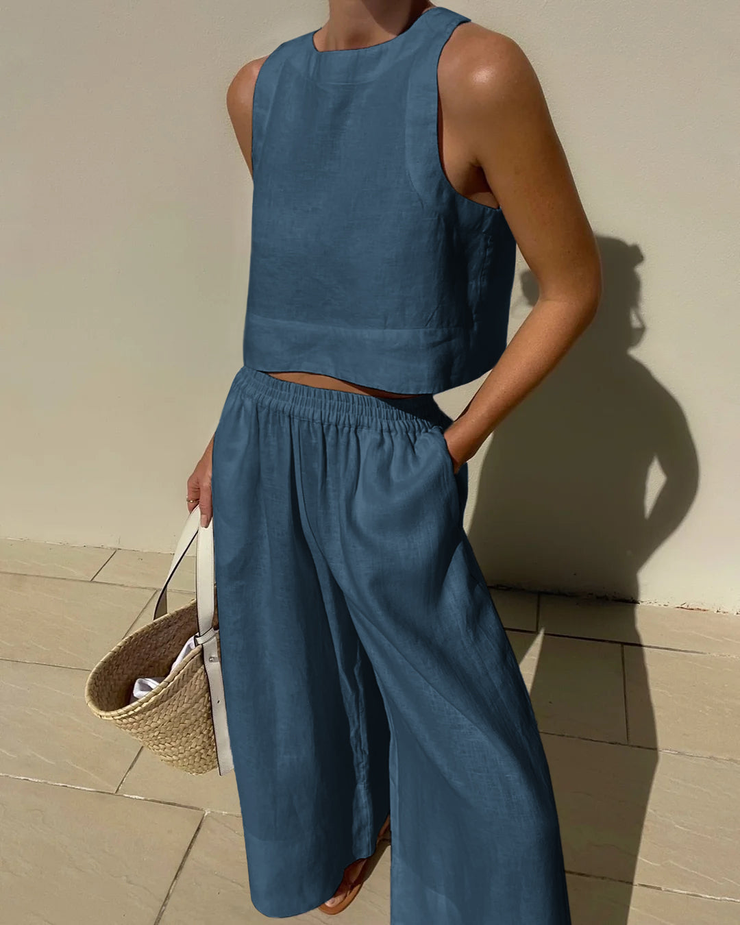 Évoque | Tweedelige dames set met mouwloze crop top en wijde broek