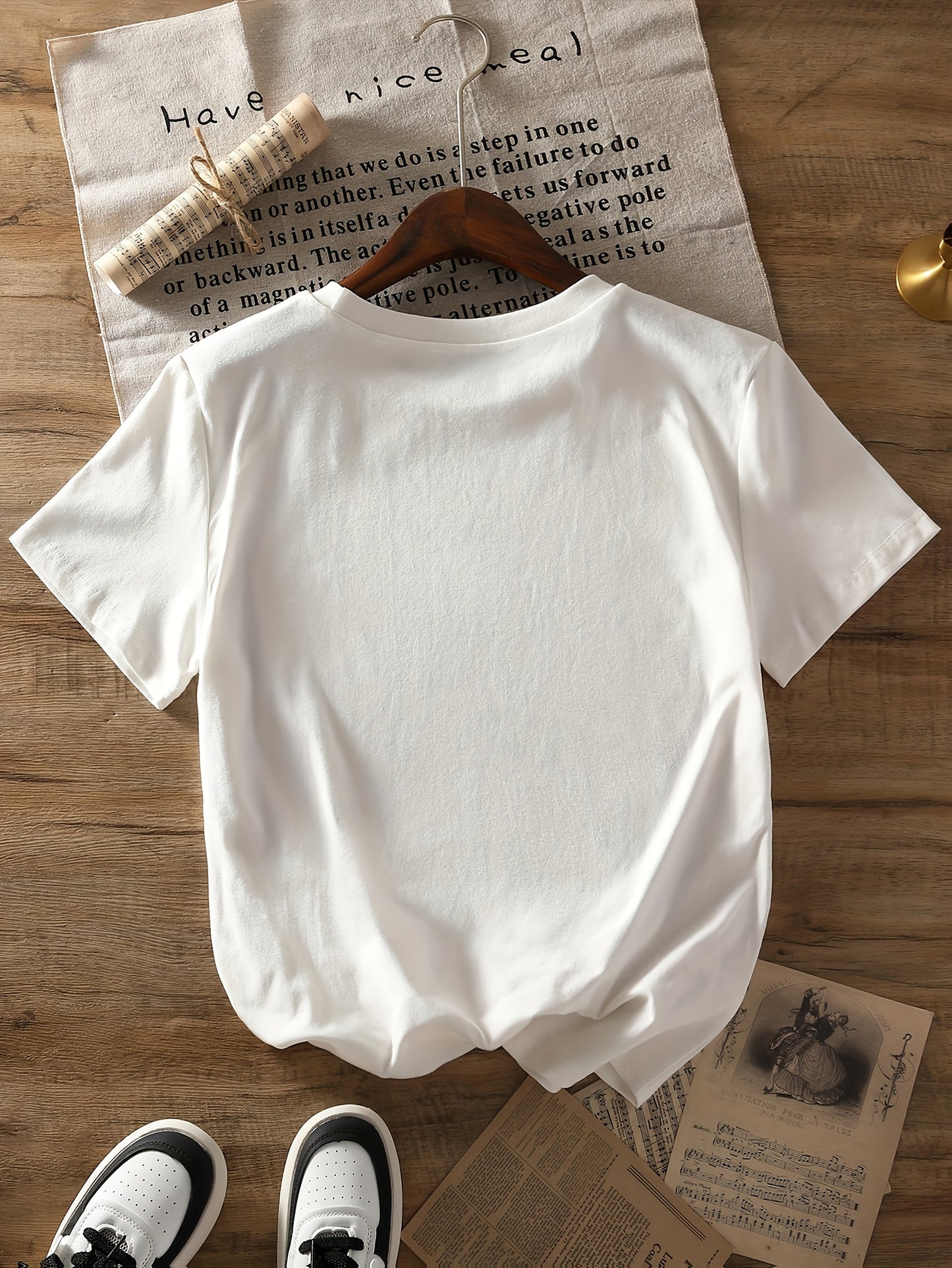 Élanor Romantisch T-shirt met roze harten en bloemenprint – Regular fit katoenmix