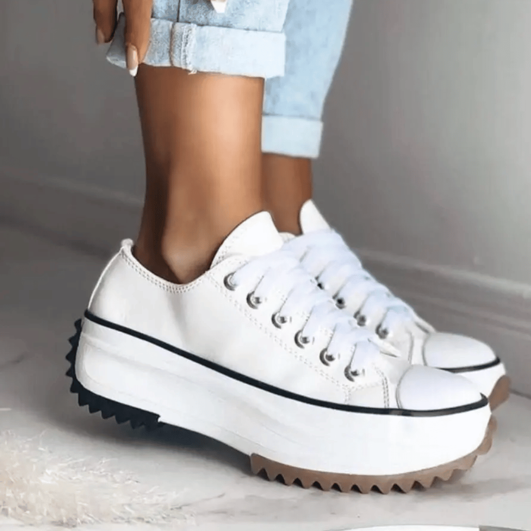 Veloria Canvas Platform Sneakers met Leren Details – Lichtgewicht Zool