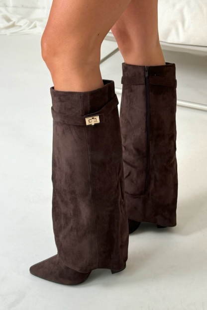 Élanor | Hoge laarzen van leer of suède met flap en blokhak 8,5 cm