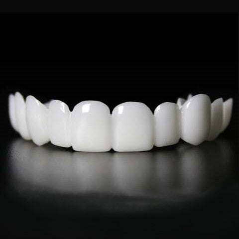 Monde Snap-on Smile Tanden Veneers – Flexibel Kunstgebit voor Boven- en Onderkaak – Herbruikbaar – Natuurlijke Off-White Kleur