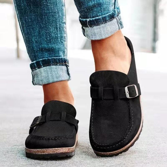 Monde Dames suède slip-on clogs met verstelbare gesp en open hiel