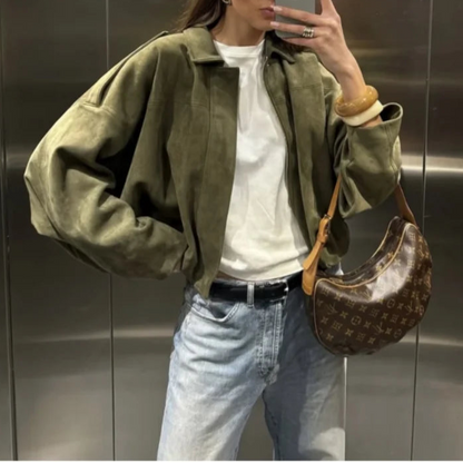 Élanor Suède Effect Vrouwelijke Oversized Bomberjack met Kraag en Schouderdetails