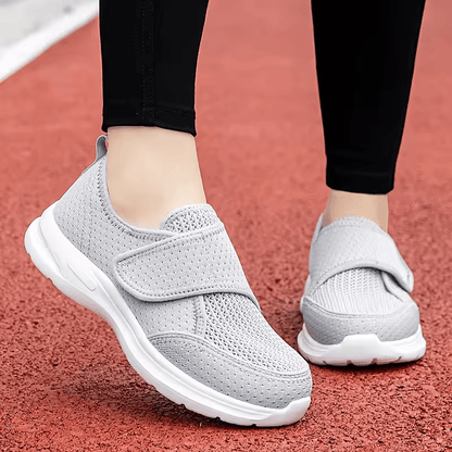 Veloria Extra-Brede Wandelschoenen met Verstelbare Sluiting – Ademend en Lichtgewicht