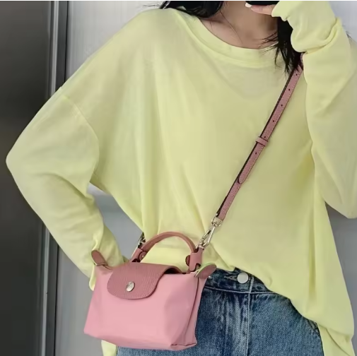 Évoque Mini Leren Pouch met Schouderriem – Compacte Leren Tas