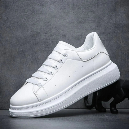 Monde heren sneakers van wit leer met dikke plateausohle