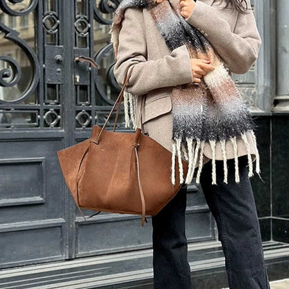 Élanor Suède Tote Tas van Vegan Leer – Ruime Draagtas met Verstelbare Schouderbanden