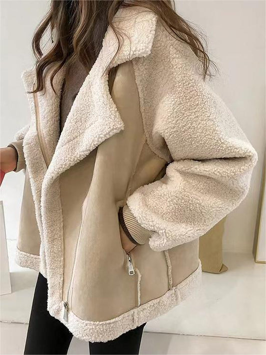 Veloria Oversized Suède Jack met Vegan Bontkraag en Reverskraag