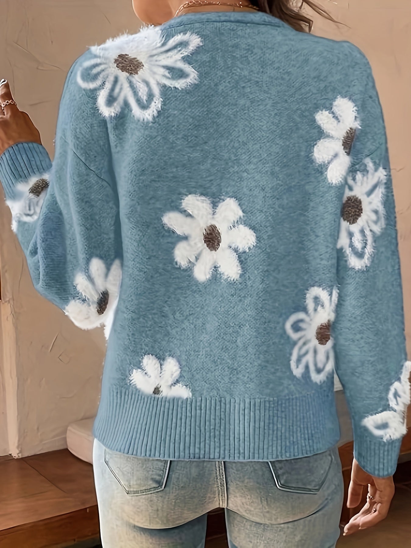 Veloria | Cardigan Trui met Bloemenpatroon en Knopen