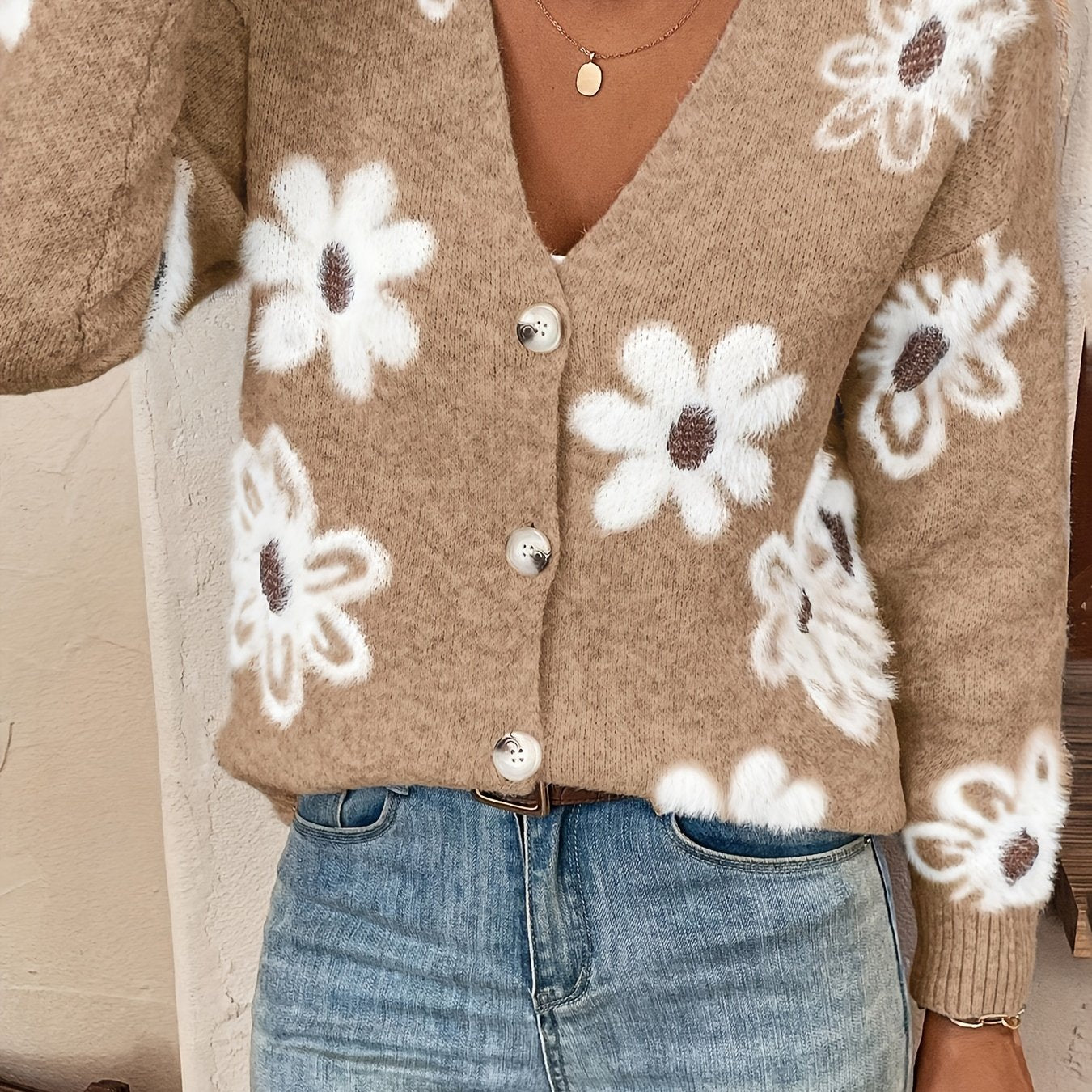 Veloria | Cardigan Trui met Bloemenpatroon en Knopen