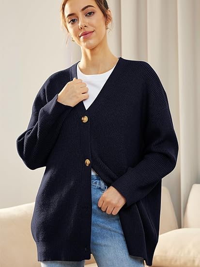Évoque Lichte Cardigan met V-hals en Knoopsluiting – Gebreid Damesvest