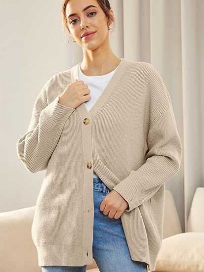 Évoque Lichte Cardigan met V-hals en Knoopsluiting – Gebreid Damesvest