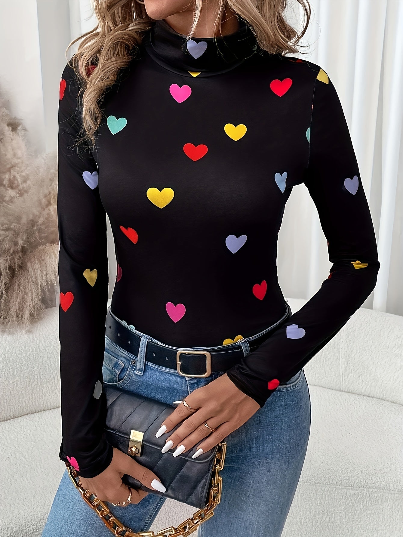 Élanor | Chique T-shirt met hartjesprint, lange mouw en hoge hals