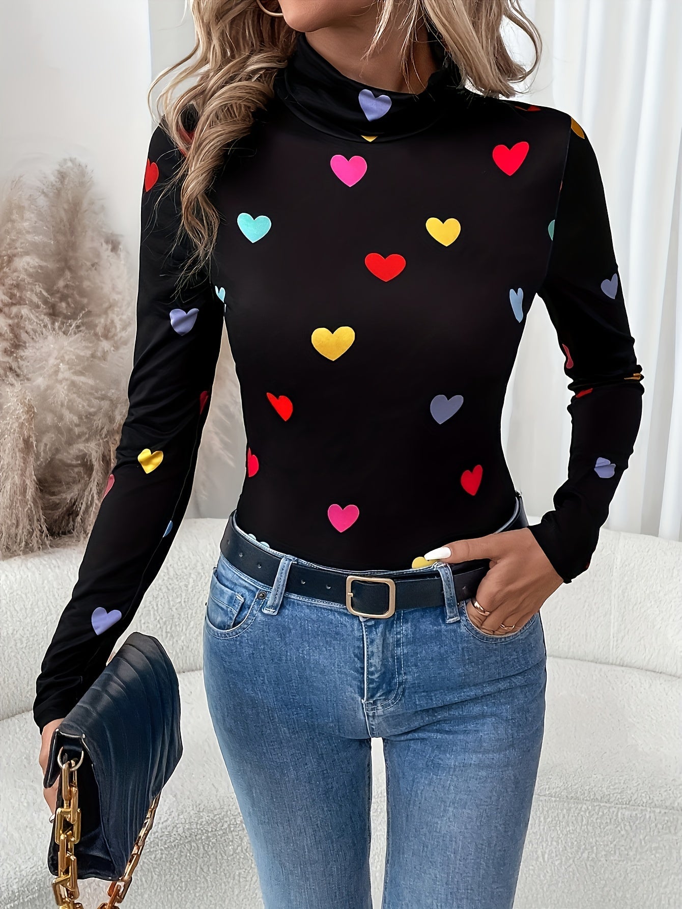 Élanor | Chique T-shirt met hartjesprint, lange mouw en hoge hals
