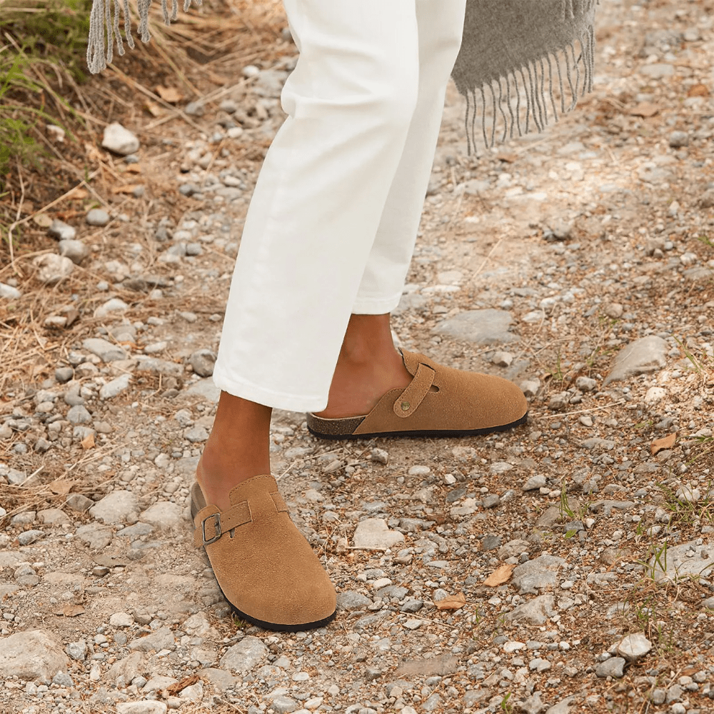 Reverie Suède Leren Mulesandalen voor Dames – Elegant en Stijlvol Design