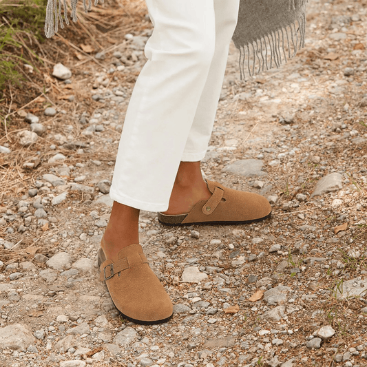 Reverie Suède Leren Mulesandalen voor Dames – Elegant en Stijlvol Design