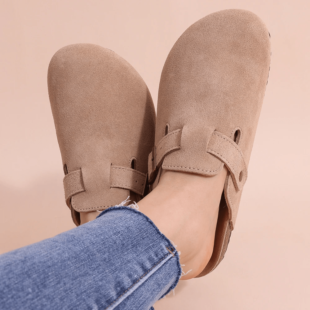 Reverie Suède Leren Mulesandalen voor Dames – Elegant en Stijlvol Design